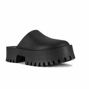 Jeffrey Cambell faux leather clogs in black. Size 7